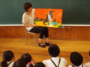 朝の読み聞かせ