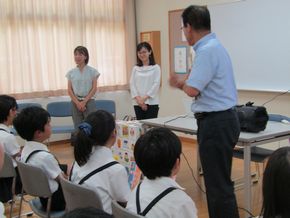 お天気キャスターのお姉さんこんにちは