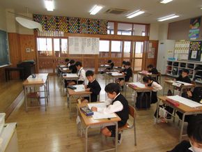 学校のチャイムが鳴らない　！？