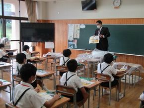 中学校説明会(筑紫女学園中，自彊館中)