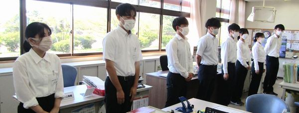学校体験実習の先生が来られました！