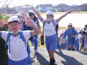 楽しかったね！･･･でもちょっと疲れたぁ～【秋の遠足】