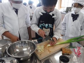 ご飯とみそ汁（５年生－家庭科）