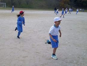 みんなで楽しく縦割り遊び！