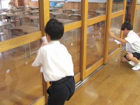 明日は参観（公開授業）、よりきれいに！