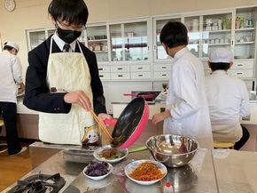 カラフル焼きそば！（６年生－理科）